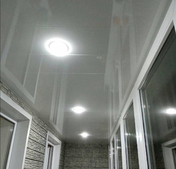 Отделка балконов