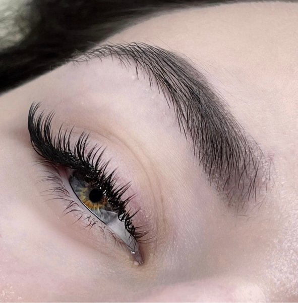 наращивание ресниц