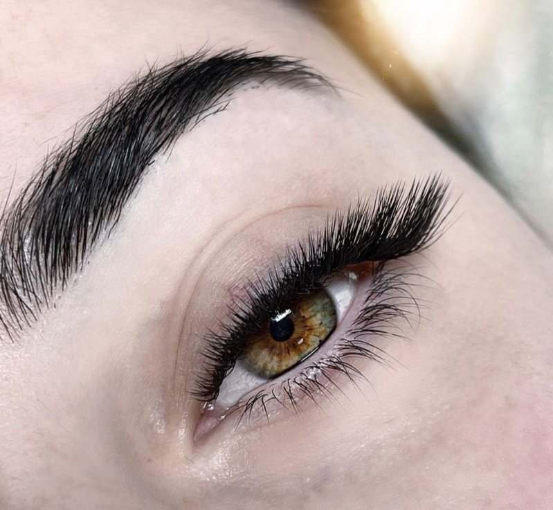 наращивание ресниц