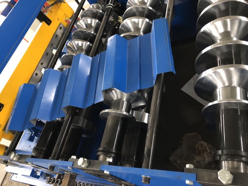 Оборудование для производства профнастила Н60 из Китая