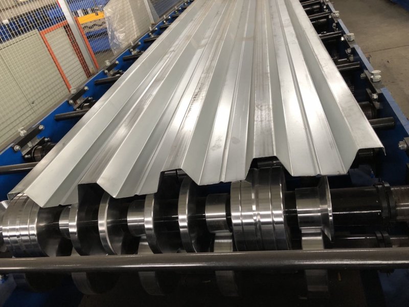 Оборудование для производства профнастила Н60 из Китая