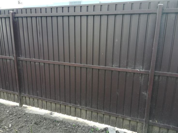 Заборы из металопрофиля под ключ за